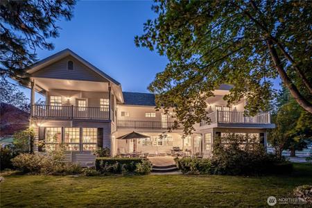 522 Summit