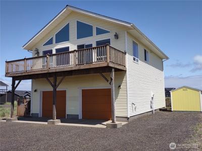 1400 Ocean shores SW