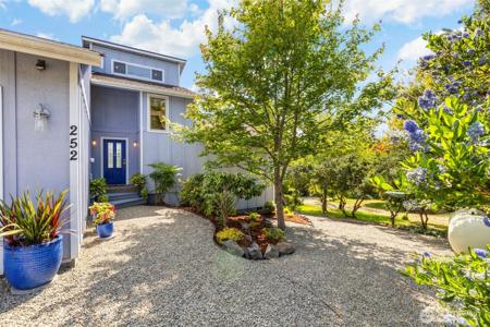 252 Myrtle