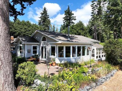 3681 Lagoon View