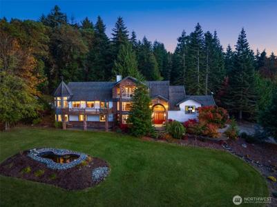 811 Fox Hollow