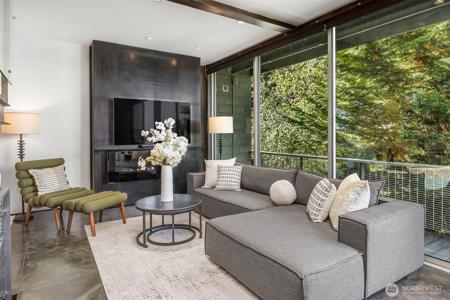 2119 Bonair SW