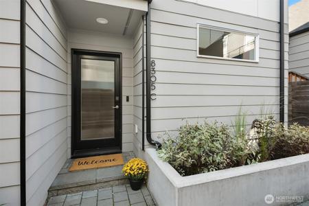 8305 12th NW