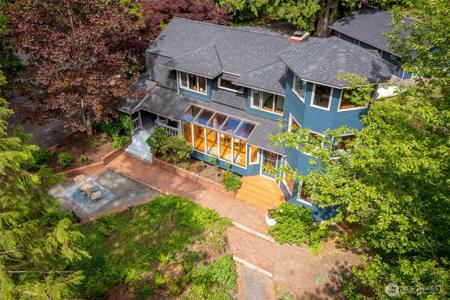 3246 Goshen