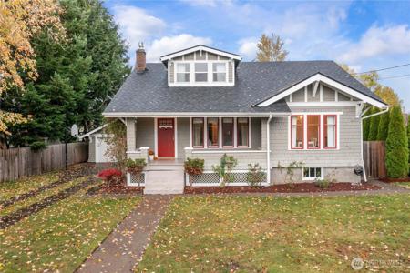 1052 Main St