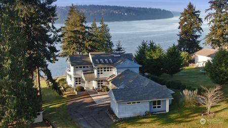5380 East Harbor