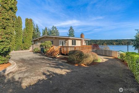 5852 Madrona NE