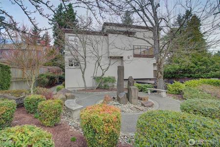 8503 Bowdoin