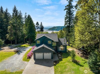 8053 Cultus Bay