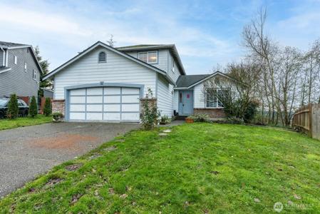 7912 263rd NW