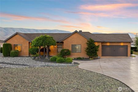 510 Lakeside SW
