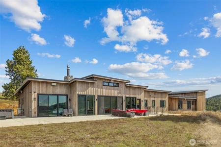 2697 Hidden Valley Rd