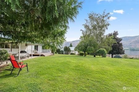 2727 Entiat