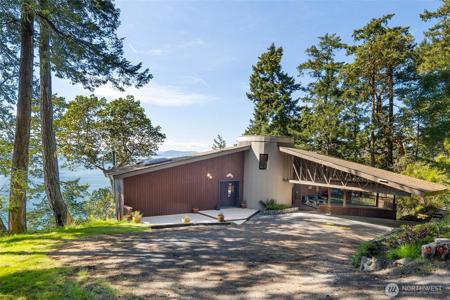 389 Madrona