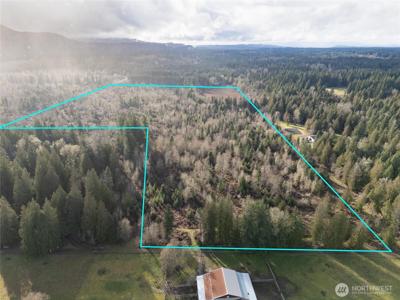 15301 Mcintosh Valley SE