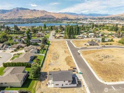 116 Chadwick (Lot 8) NW