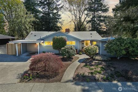 909 Villard