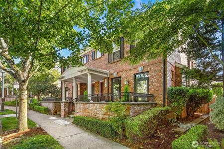 2593 Park