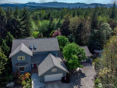 702 Woodland