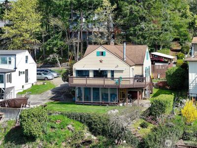 2519 Phinney Bay