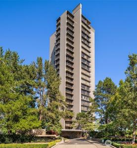 1620 43rd E