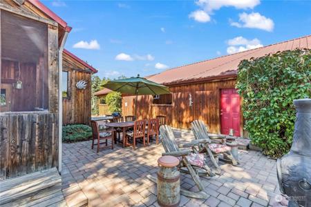 1550 Eagle Peak
