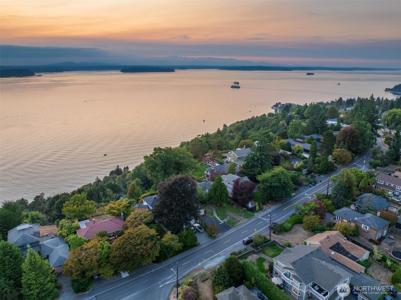 10445 Marine View SW