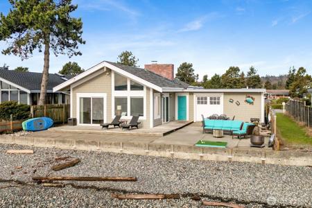 5425 Tsawwassen