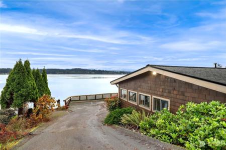 8352 Silverdale NW
