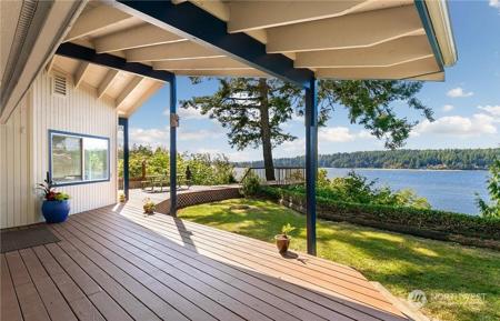 3228 Fishtrap NE