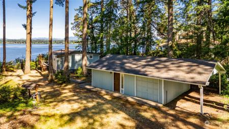 5508 Crescent Beach NW