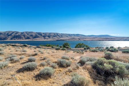 416 Island View SW