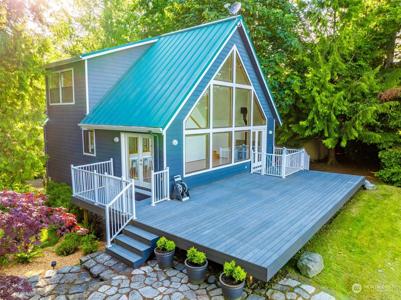 4177 East Camano