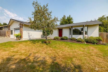 3707 Trumpeter