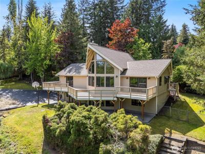 5127 215th SE