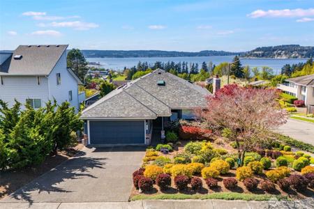 1402 Sunset Drive