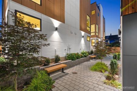 9237 B 16th SW