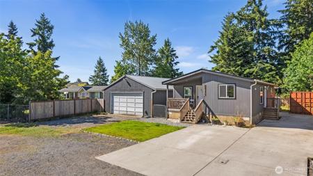 22106 Cedarview E