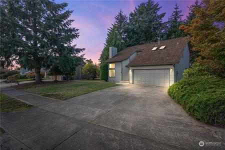 4002 Larchmont NE