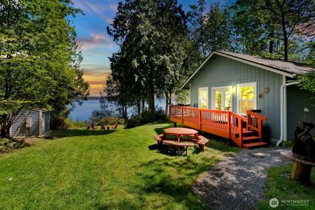140 Beach Trail