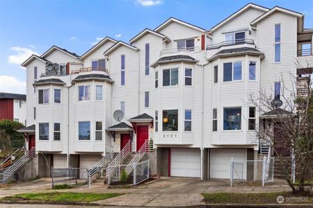 2121 14th Ave S