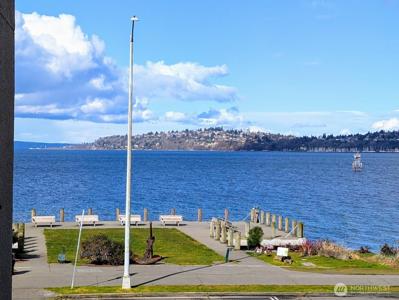 1156 Alki SW