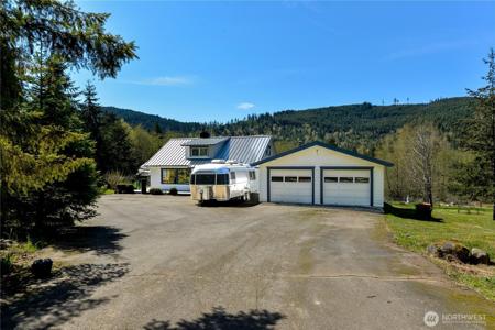 2332 Black Diamond Rd