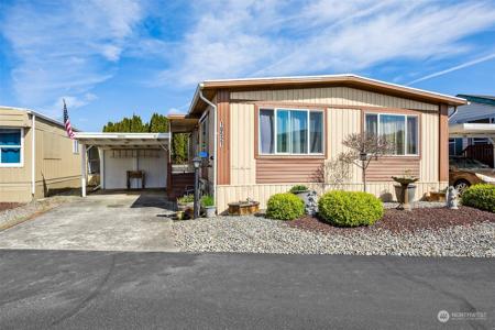 10521 61st E