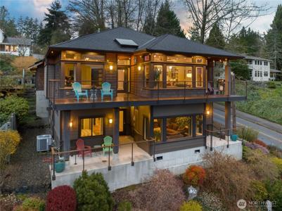 813 Sherman NW