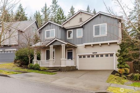 2407 Burlwood NE