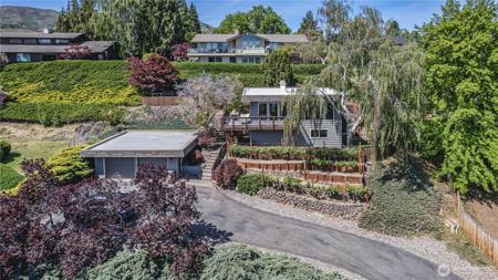 2020 Overlook Drive