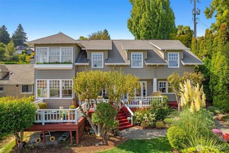 903 Lakeside S