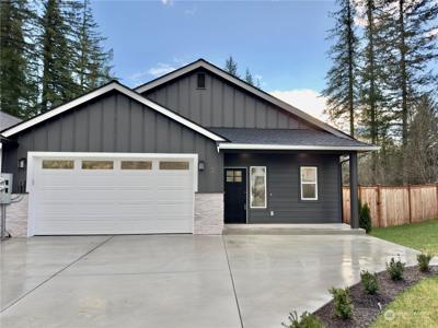1424 Wallace Falls