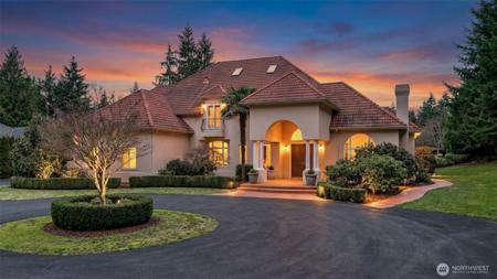 15622 Uplands SE